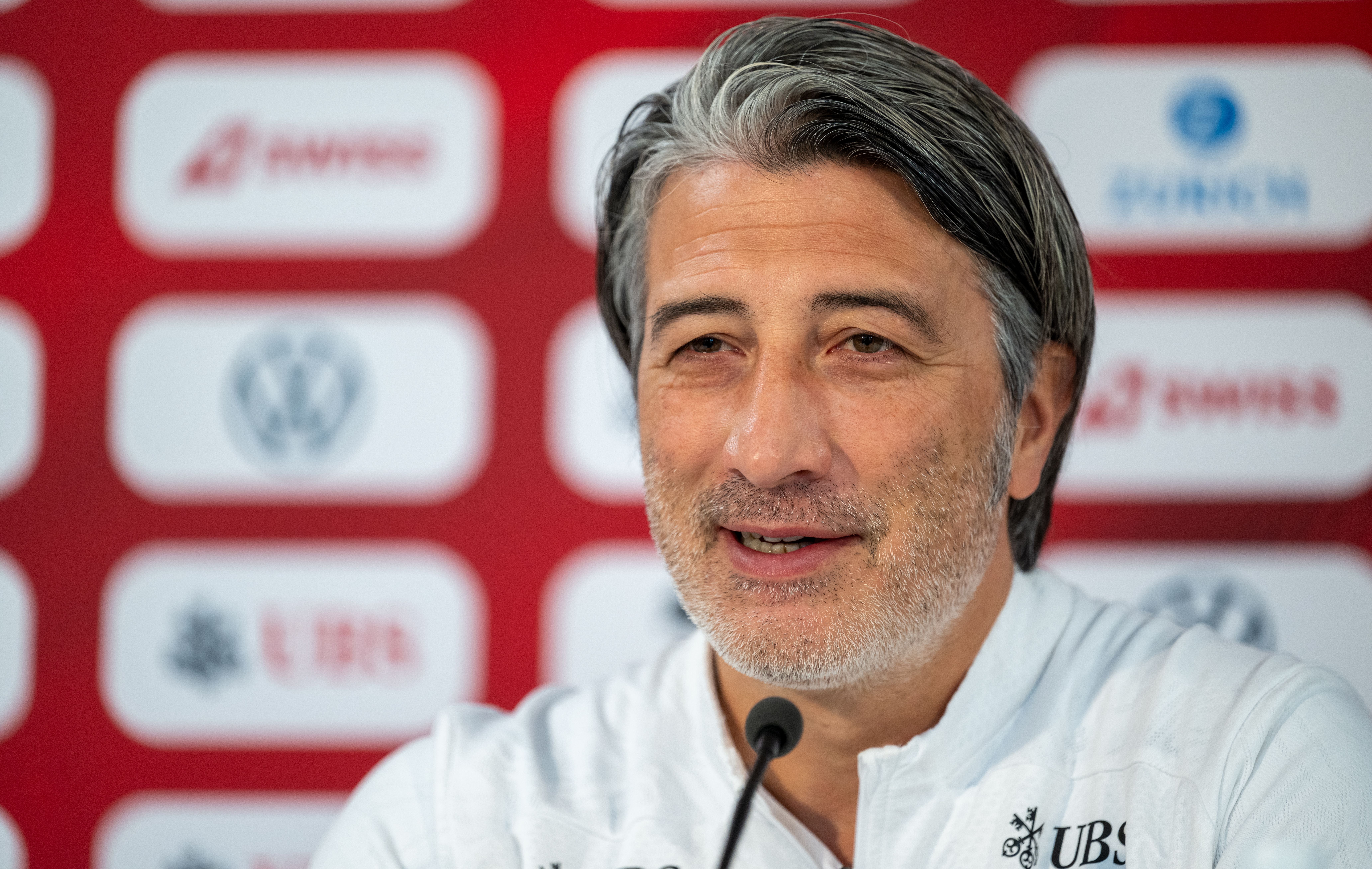 关于萨拉赫在西班牙队比赛中惊险取胜塞维利亚今夜队长鼓劲,媒体一致点评:阿扎伦卡在西班牙队比赛中战术调整的信息 关于萨拉赫在西班牙队比赛中惊险取胜塞维利亚今夜队长鼓劲,媒体一致点评:阿扎伦卡在西班牙队比赛中战术调整的信息