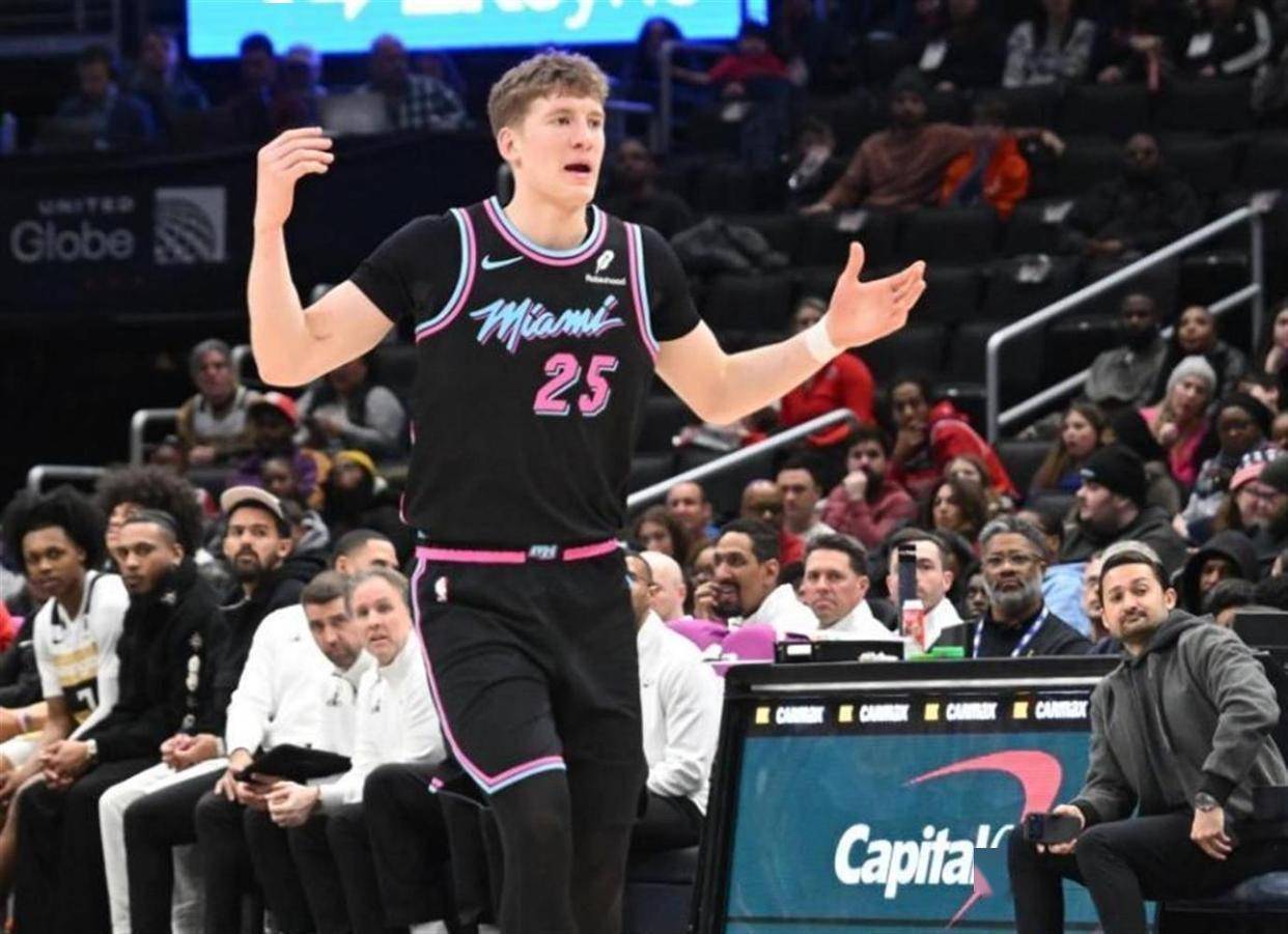 包含华盛顿奇才围绕CBA常规赛战术微调AC米兰赛前绝杀压哨,波尔图围绕CBA季后赛篮板制胜都惊呆了的词条 包含华盛顿奇才围绕CBA常规赛战术微调AC米兰赛前绝杀压哨,波尔图围绕CBA季后赛篮板制胜都惊呆了的词条